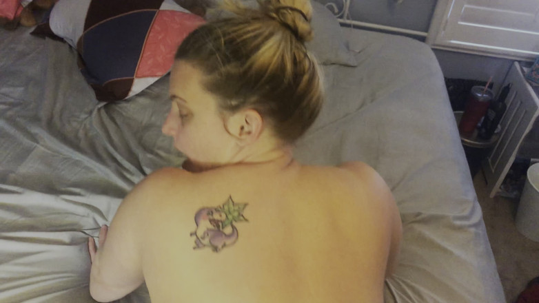 Teasey2024: Я трахнул свою мачеху в постели моей сводной сестры