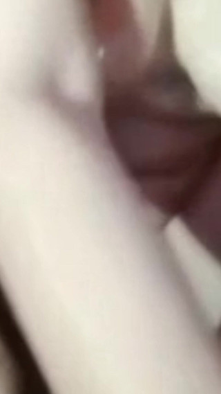 Novita_gemoy: Giocare con le dita fino al alluvione