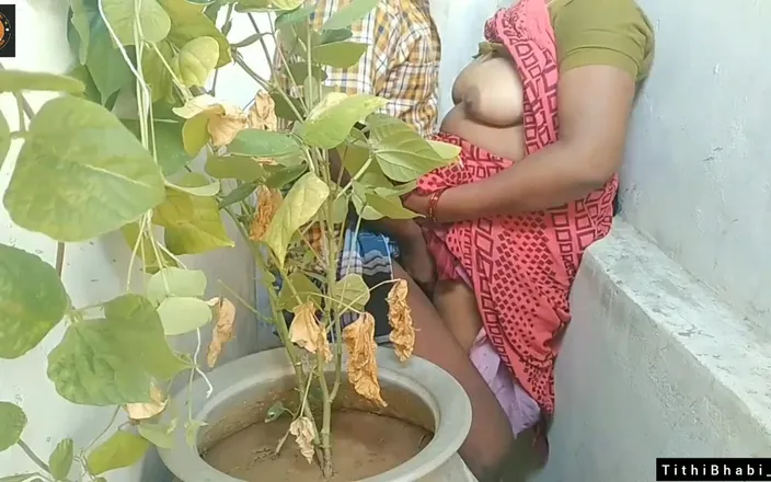 Ridowan: Desi Bhabi and Her Boyfriend Outdoor Sex in Shari