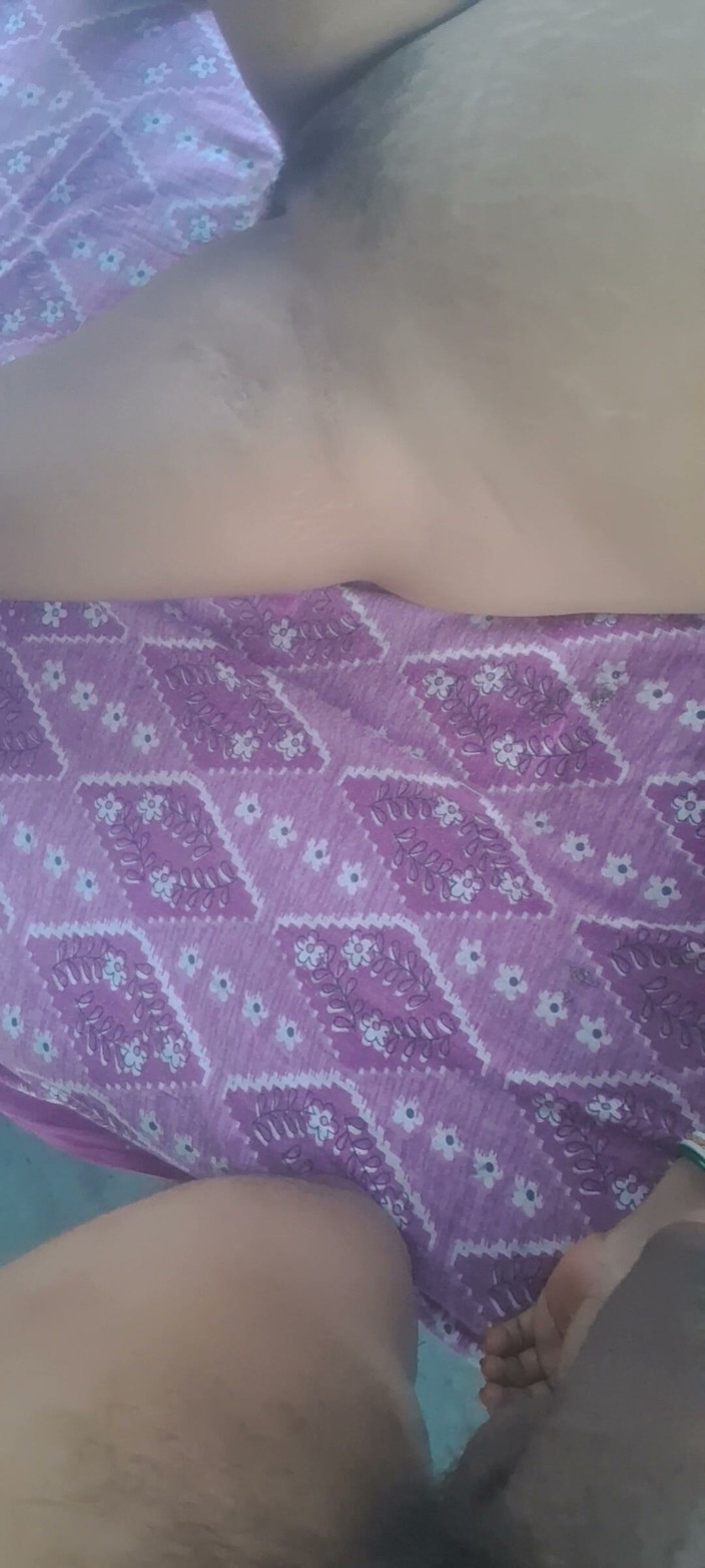 Localsexlove011: Desi Bhabi Devar Big Cock Handjob and Pussy Show Close...