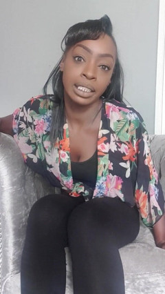 Mistress Coacoa: Porra nos meus pés, papai!