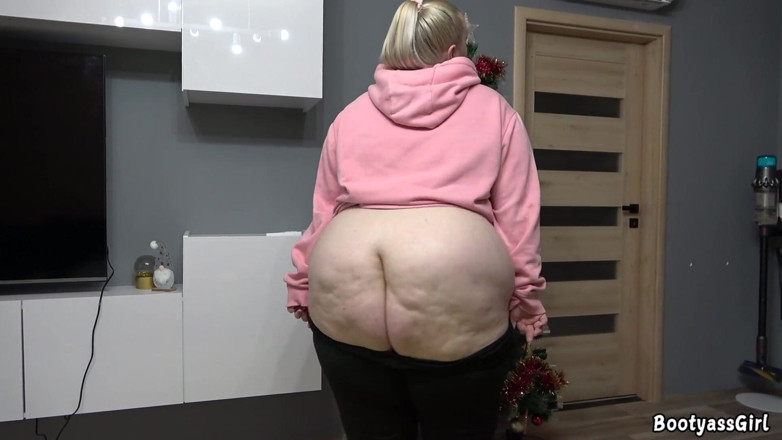 Bootyass Girl: 크리스마스 휴가 중 거대한 엉덩이 마누라의 아침 섹스