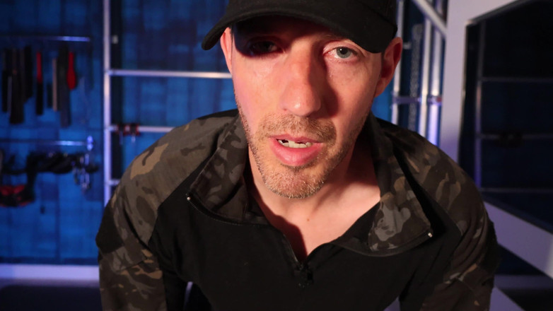 TomBakerBDSM: POV Tom Baker - Consomme chaque goutte de ma pisse (4k)