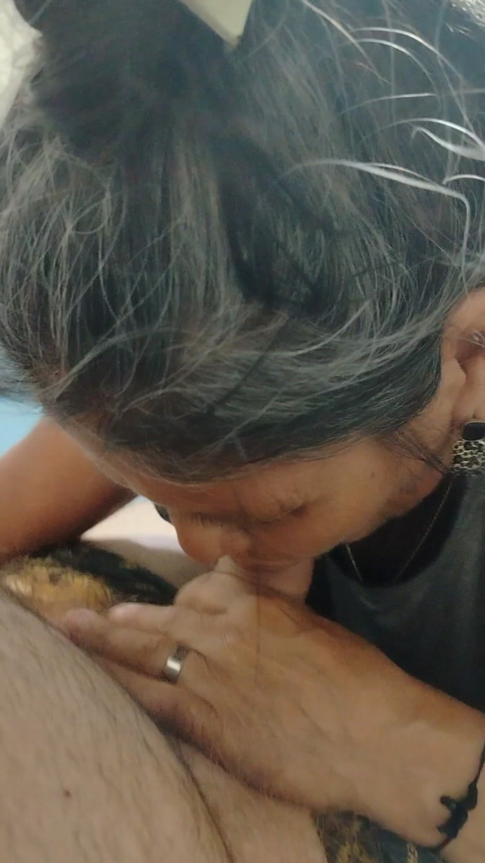 cextyu: Granny Blowjob
