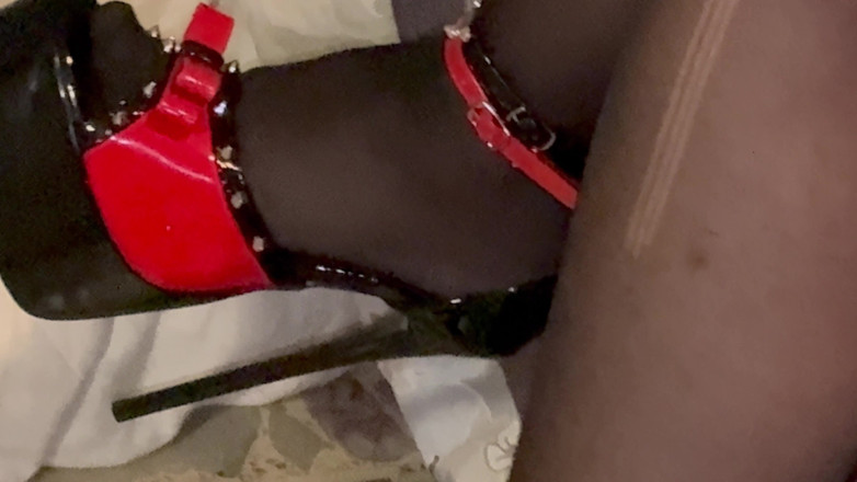 CoppiaCollant: Die Sexy Strumpfhosenbeine Meiner Frau