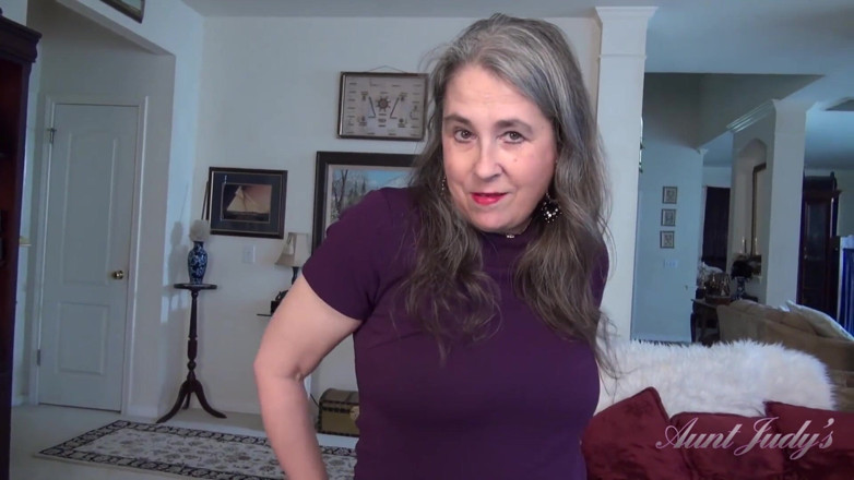 Aunt Judy's: Auntjudys - Your Mature Hairy Stepauntie Grace Wants to Masturbate With...