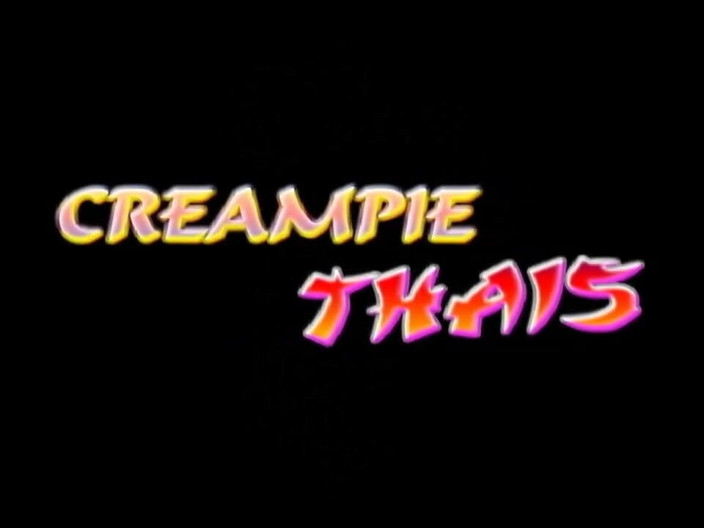 Creampie Thais: Gadis remaja thailand bertubuh kurus dengan sepatu hak tinggi suka...