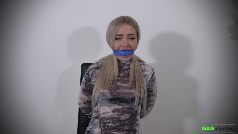 Gag Attack: Aubrey - 多次堵嘴