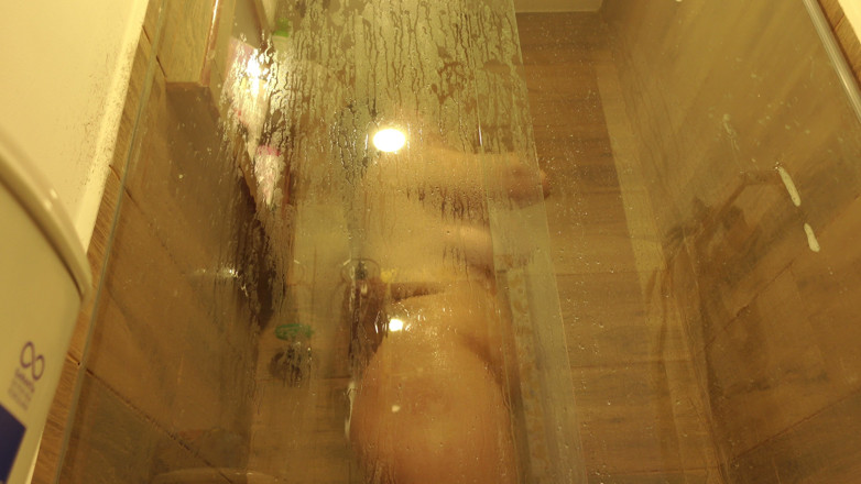 Andra Rose: I Want You to Shower with Me