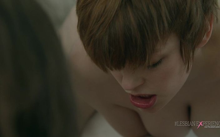 Girl Girl XXX: Une simple touche fait l’affaire