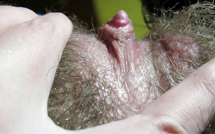 Cute Blonde 666: Stor klitoris hårig fitta kollektion