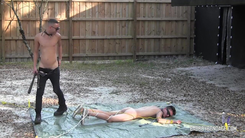 Bad boys bootcamp: Zärtlicher sub in der Sonne
