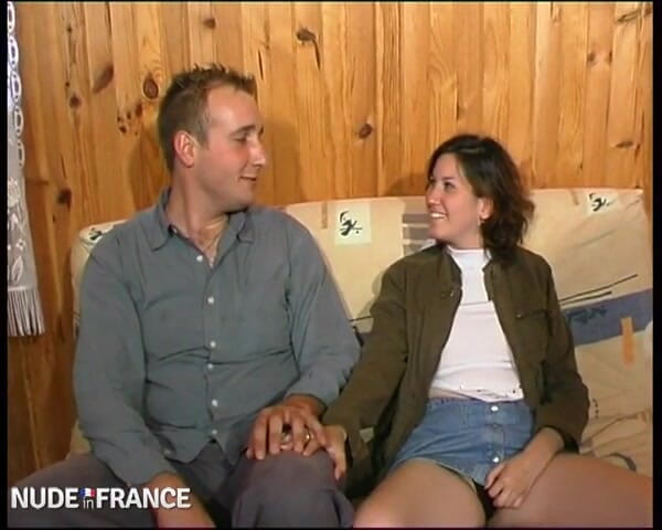 La France a Poil: ซานดรีนกับปิแอร์ให้เดทกับวิดีโอโป๊ครั้งแรกของพวกเขา