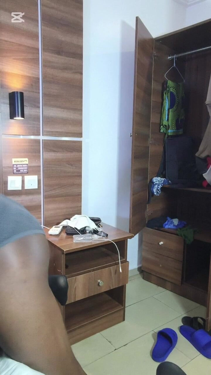 Dickass3x: Kongkekkan dia baik dari mubaligh hingga dogging gaya doggy berkrimnya...