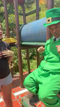 Le Doy Una Rica Follada a Un Timido Duende Magico a Cambio De Un Buen Deseo El Duende Termina Dandome La Mejor Follada