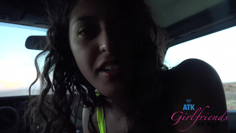 ATK Girlfriends: Virtuální dovolená