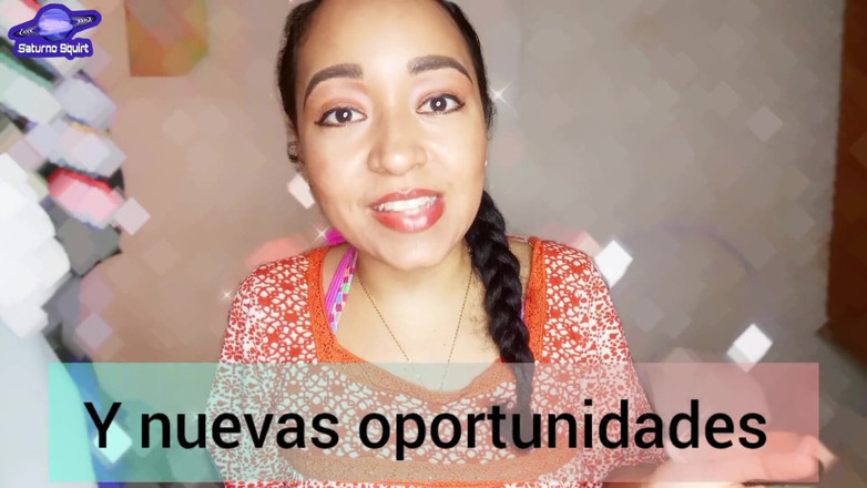 Saturno Squirt: Вчителька іспанської перетворюється на твого секс-вчителя і має багато гучних стогонів, торкаючись її точки G