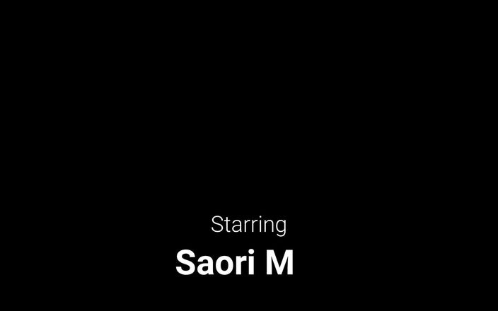 Saori_M: Superbe style rose et masturbation.