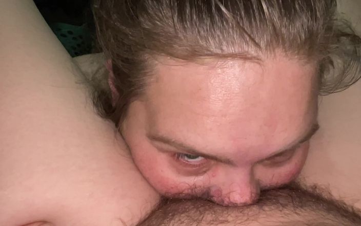 Fat house wife: Sucking Small Clit Bitch Making Her Squirt In My Mouth...
