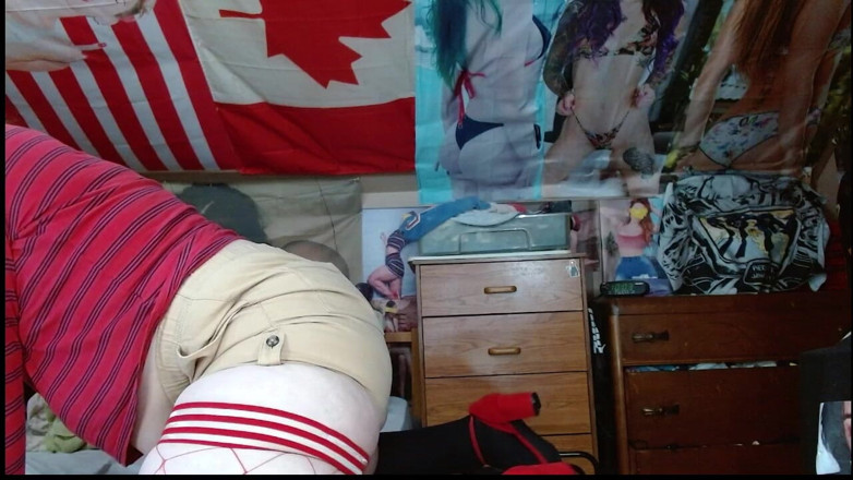 CosmicJones88: Sissy jiggles si cewek gendut lagi asik goyangin