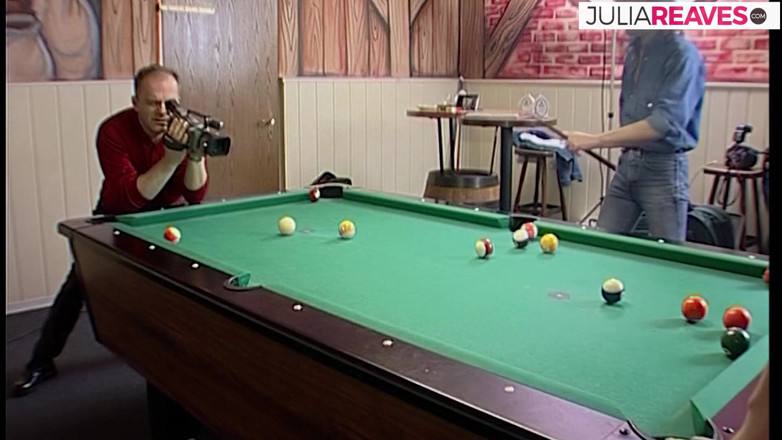 Retro German Amateurs: sunahre baalon vaali premiyon ka bara land choosti hai jabki...