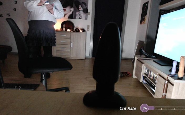 wicki von trannyston: 내 무성한 통제로 온라인으로 스팽킹과 딜도 빨기