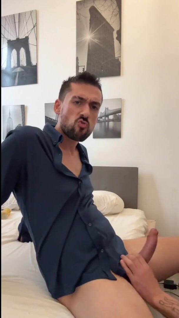 Liam Harding: Gorący tata pieprzy Femboy Twink z dużym tyłkiem