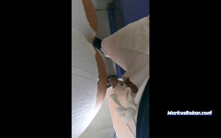 Markus Rokar: Istriku ngebiarkan pria yang lebih tua lagi asik ngentot pantat...