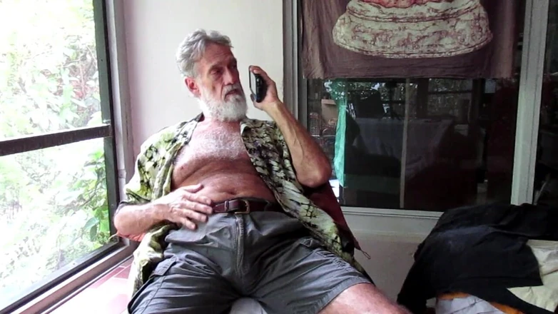 Mr hairy gardener: Phonesexpt1