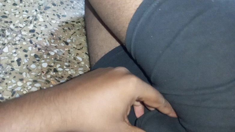 Sweet Indian cock: Моя жена в кухонной комнате, которую киску трахнули пальцами с толканьем сисек
