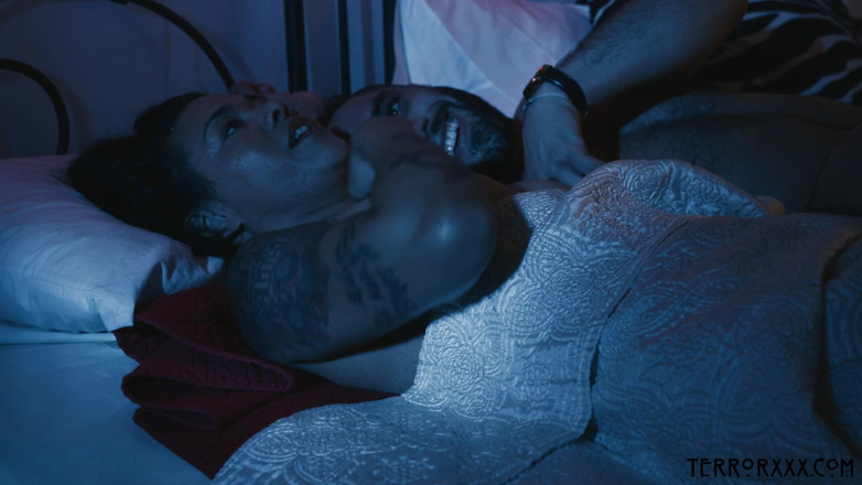 TerrorXXX: Pan Perfektní z seznamky app s Dana Vespoli, Damon Dice
