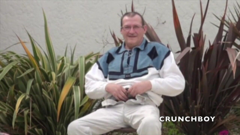 Crunch Boy: Dua cowok kembar lagi asik ngentot dan seorang ayah mesum...