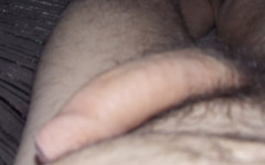 Jordance: Mężczyźni szarpią jednego dużego kutasa w biurze