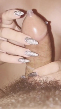 Mi novia se quitó el condón de mi pene para la impregnación
