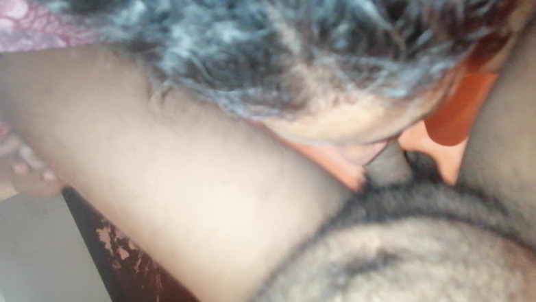 Tina Baby: Lamiendo su coño duro