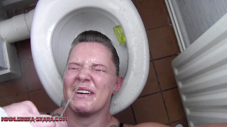 Sinika Skara: Tôi đã được sử dụng như một nhà vệ sinh - đi tiểu thuần...