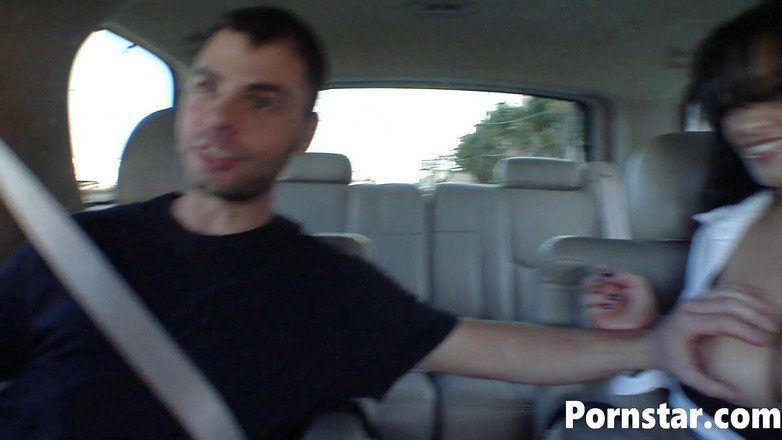 Pornstars: Velká prsa Mason Storm má ráda být ošukána a mazlena