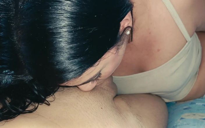 Artemisa74: POV - piękna kolumbijska kobieta spotyka swojego partnera w Internecie i...