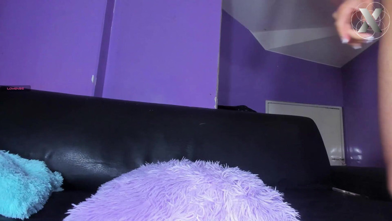 Feet Lovers club: เพื่อนของฉันช่วยตัวเองในขณะที่มองฉันเปลือยกาย