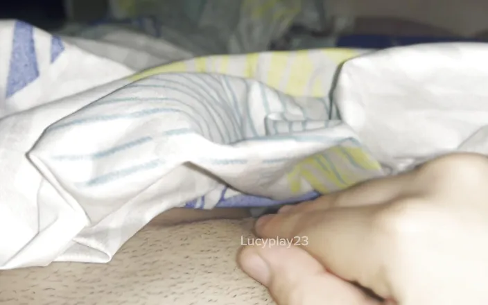 Lucyplay: Masturbating Well Before Going to Sleep