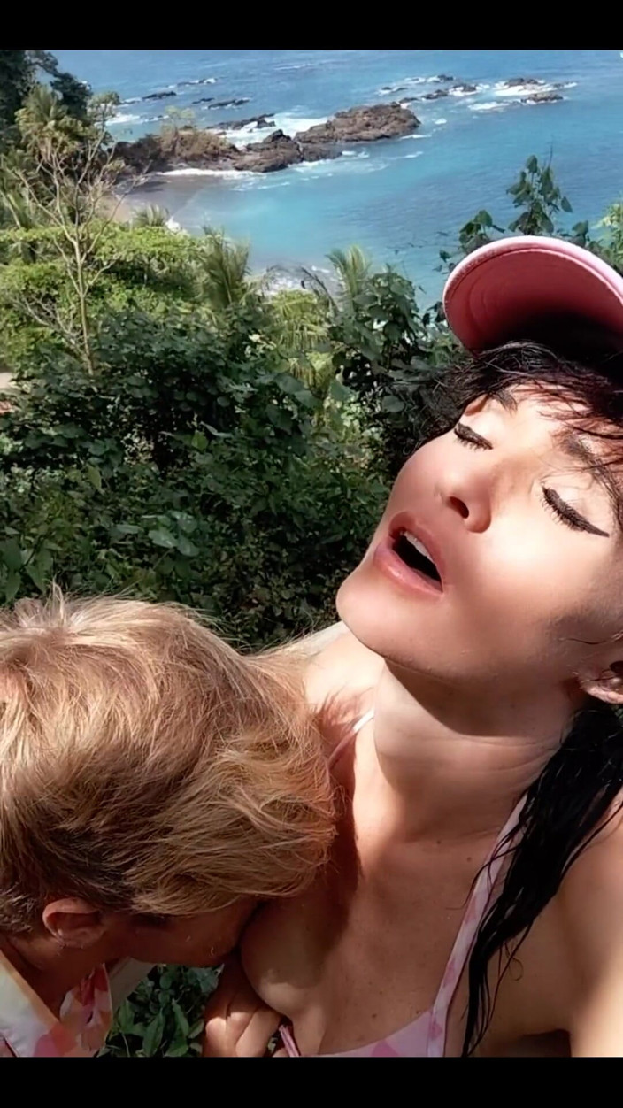 MrPussyLicking: Beautiful Views Always Make Us Horny