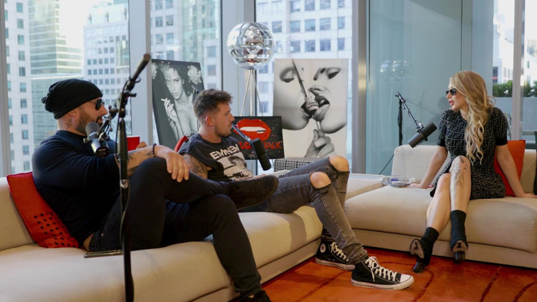Pillow Talk: Sial Homie mengongkek Lebron James?
