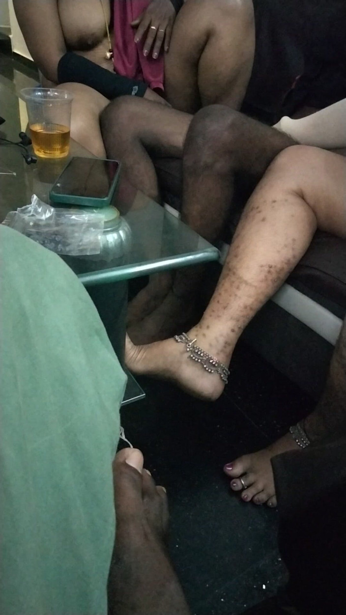 Tamil lesbian: Vuil pratend naakt