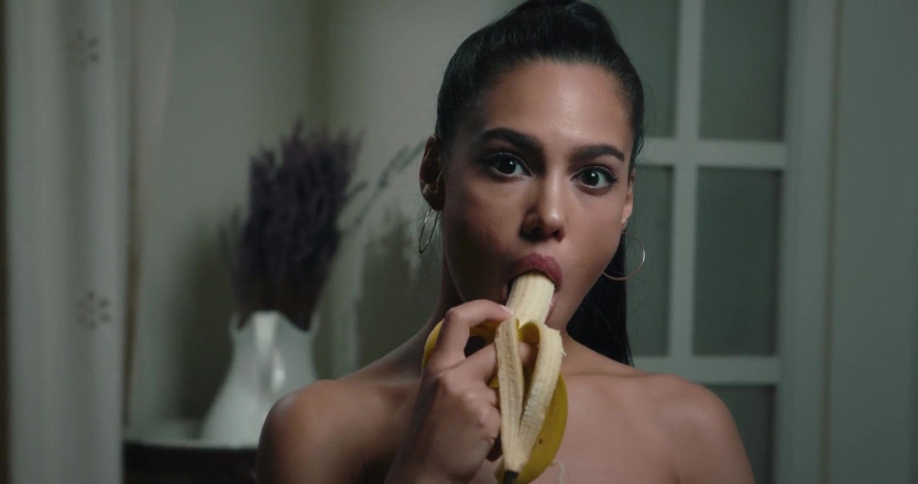 THAGSON: Pertemuan hot antara apolonia lapiedra y baby nicols