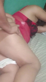 Follando el gran culo de mi hermanastra al estilo perrito después de un buen masaje