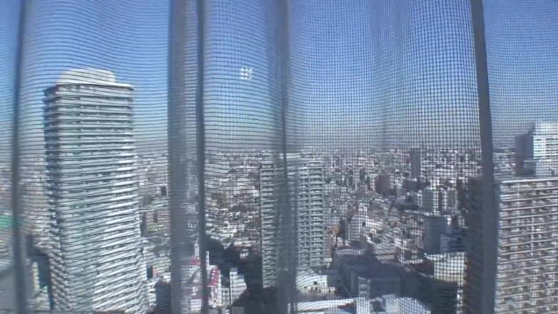 Japan Lust: 섹스할 준비가 된 무릎 꿇고 있는 일본 미시