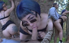 मैंने जंगल में मुझे चोदने के लिए एक अजनबी की पेशकश की