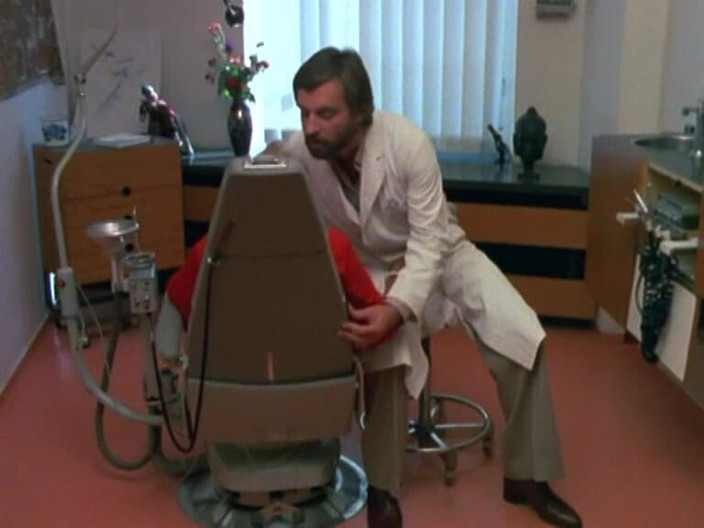 Java Consulting: Brigitte Lahaie se vzruší u svého zubaře