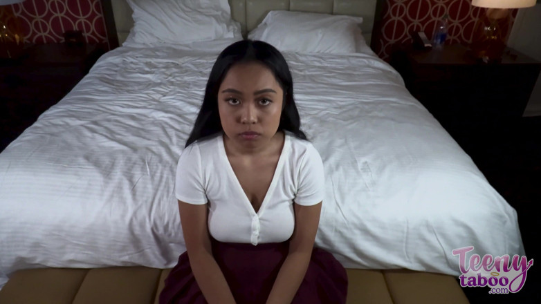 Teenytaboo: ลูน่า มิลส์ ครีมพายนักเรียน