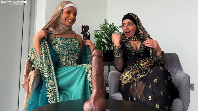 Aaliyah Yasin: Two Hijabi Sluts Give You a JOI